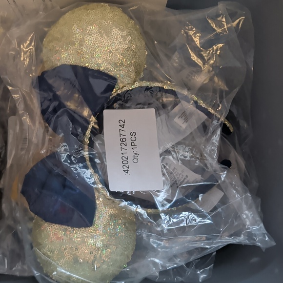 Walt Disney World 50th Anniversary Celebration Minnie Ears NWT - Picture 2 of 3